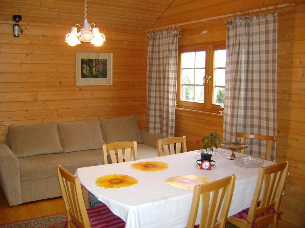 Pivarootsi Holiday Village Szoba fotó